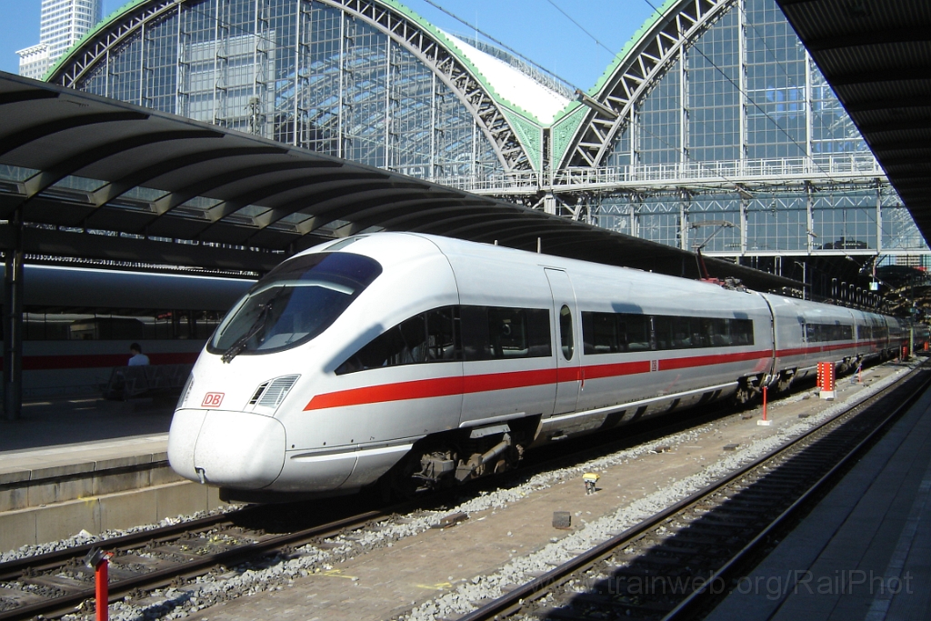 1253-0020-210906.jpg - DBAG ICE-T 411.051-6 / Frankfurt (Main) Hbf 21.9.2006