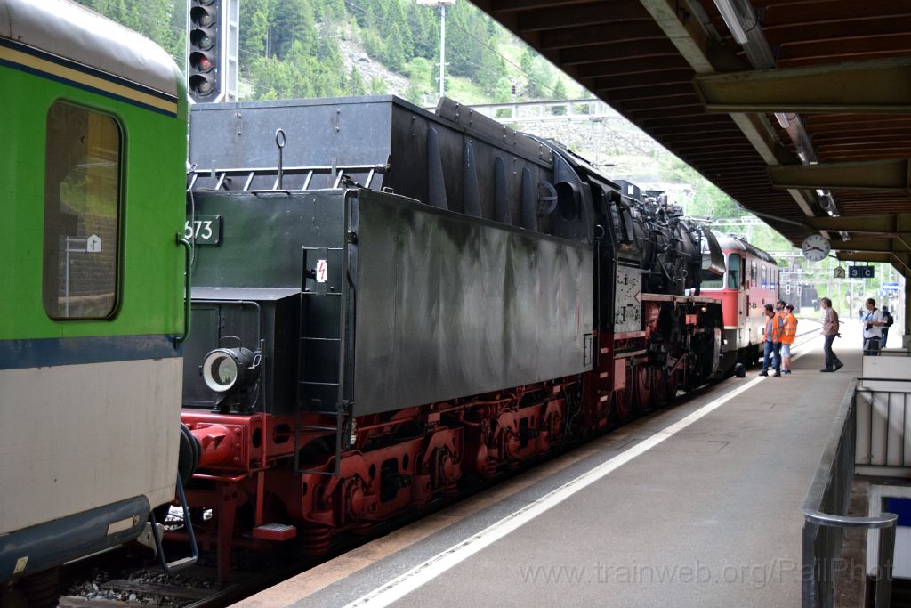 4490-0037-030617.jpg - SBB-CFF Re 4/4" 11294 + DR 50.3673 / Göschenen 3.6.2017