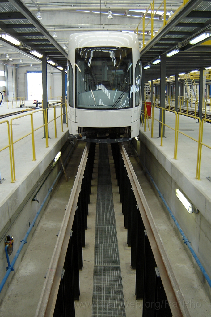 1321-0032-250407.jpg - FGV 4212 / Poble Espanyol - Talleres 25.4.2007