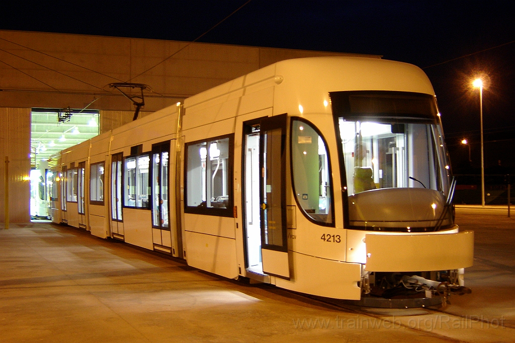 1322-0019-250407.jpg - FGV 4213 / Poble Espanyol - Talleres 25.4.2007