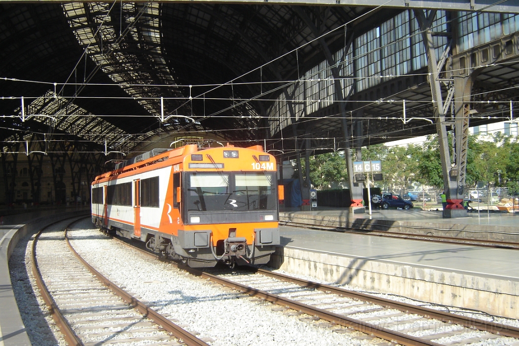 1100-0010-220905.jpg - Renfe 470.104-1 / Barcelona - Estació de França 22.9.2005