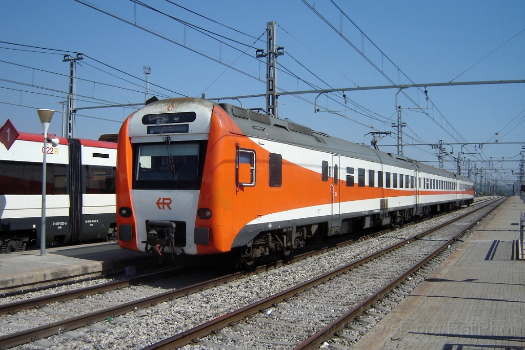 1100-0035-220905.jpg - Renfe 448.001-8 / Sant Vicenç de Calders 22.9.2005