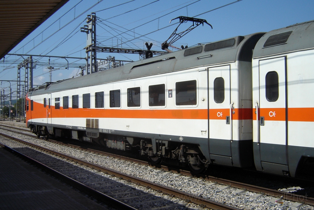1100-0038-220905.jpg - Renfe 448.001-8 / Sant Vicenç de Calders 22.9.2005