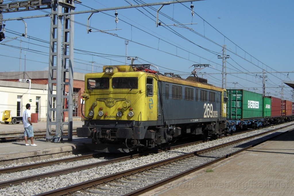 1101-0036-220905.jpg - Renfe 269.009-7 / Sant Vicenç de Calders 22.9.2005
