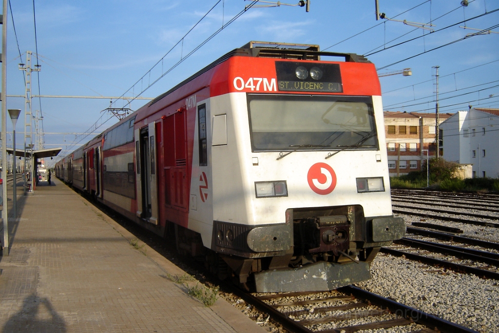 1103-0047-220905.jpg - Renfe 450.047-6 / Sant Vicenç de Calders 22.9.2005
