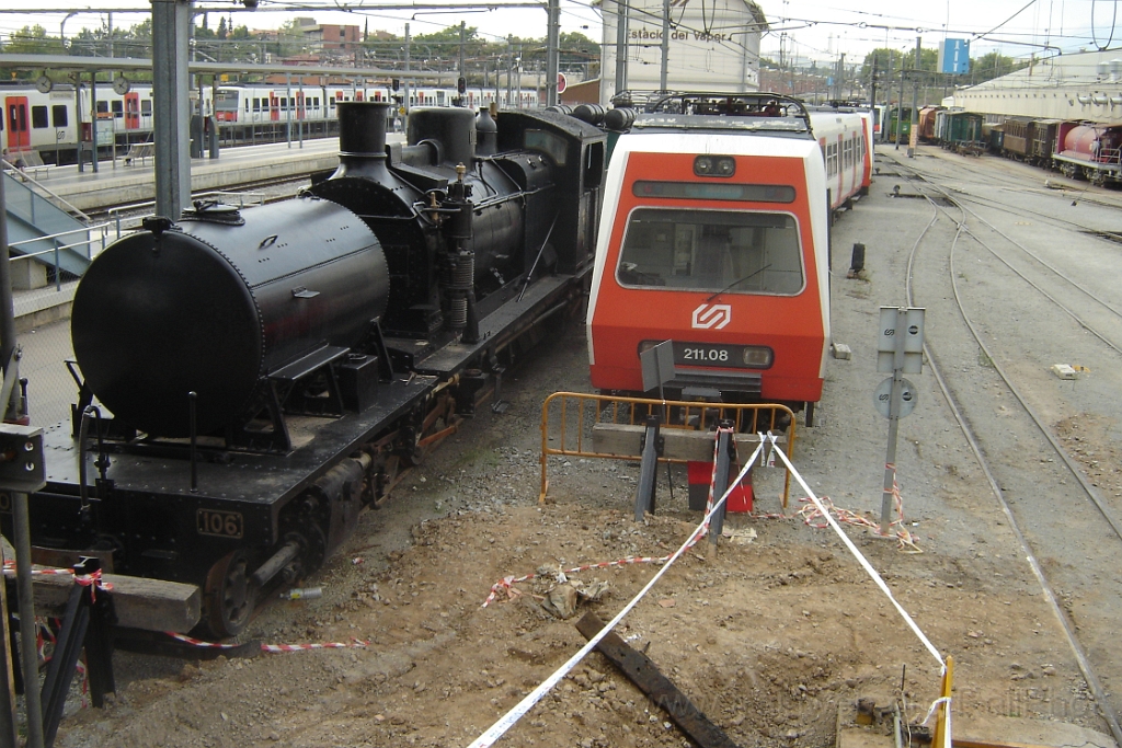 1105-0004-230905.jpg - FGC 211.08 + MO 106 / Martorell Enllaç 23.9.2005