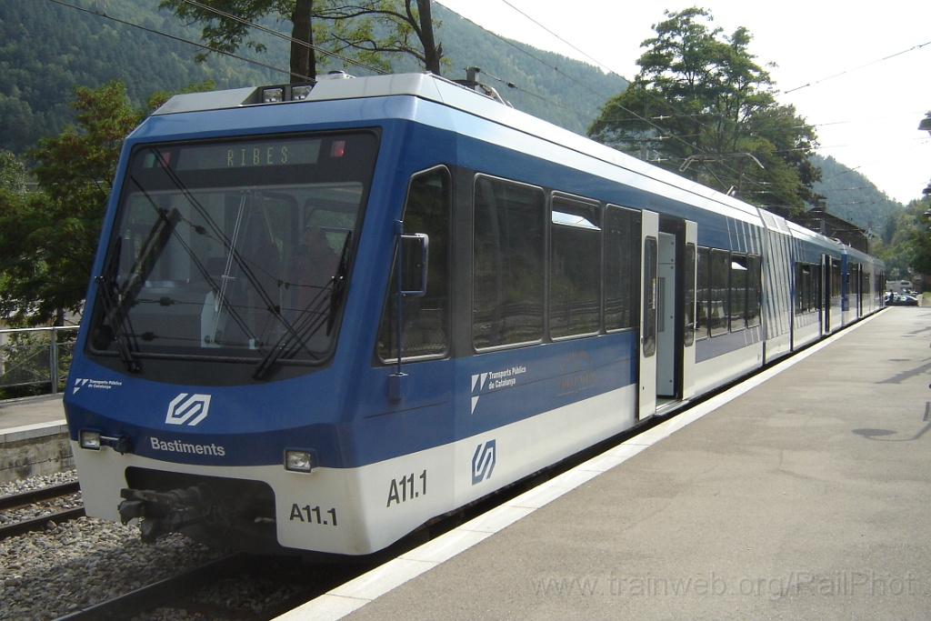 1106-0008-240905.jpg - FGC A 11 / A11.1 "Bastiments" / Ribes-Enllaç 24.9.2005