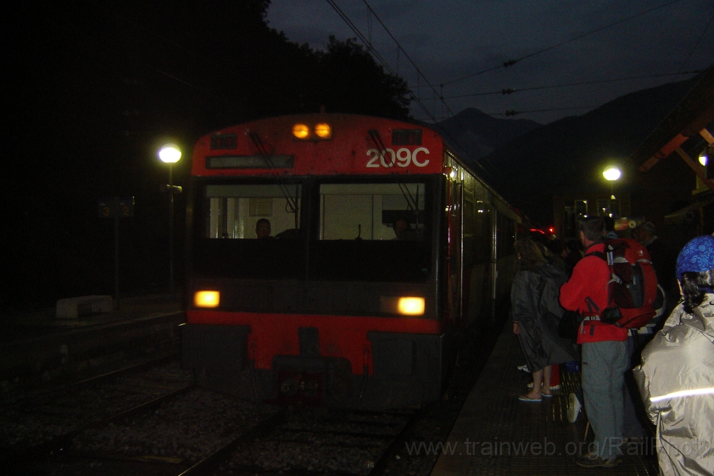 1107-0038-240905.jpg - Renfe 440.209-5 / Ribes de Freser 24.9.2005
