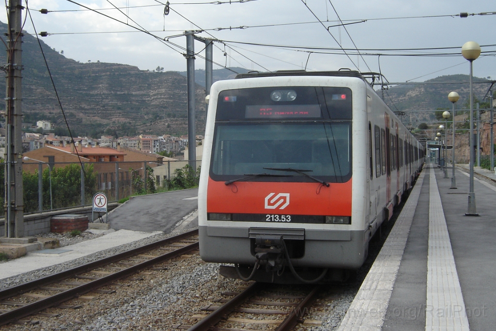 1126-0027-301005.jpg - FGC 213.53 / Monistrol de Montserrat 30.10.2005