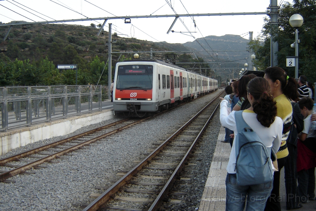 1126-0049-301005.jpg - FGC 213.04 / Monistrol de Montserrat 30.10.2005