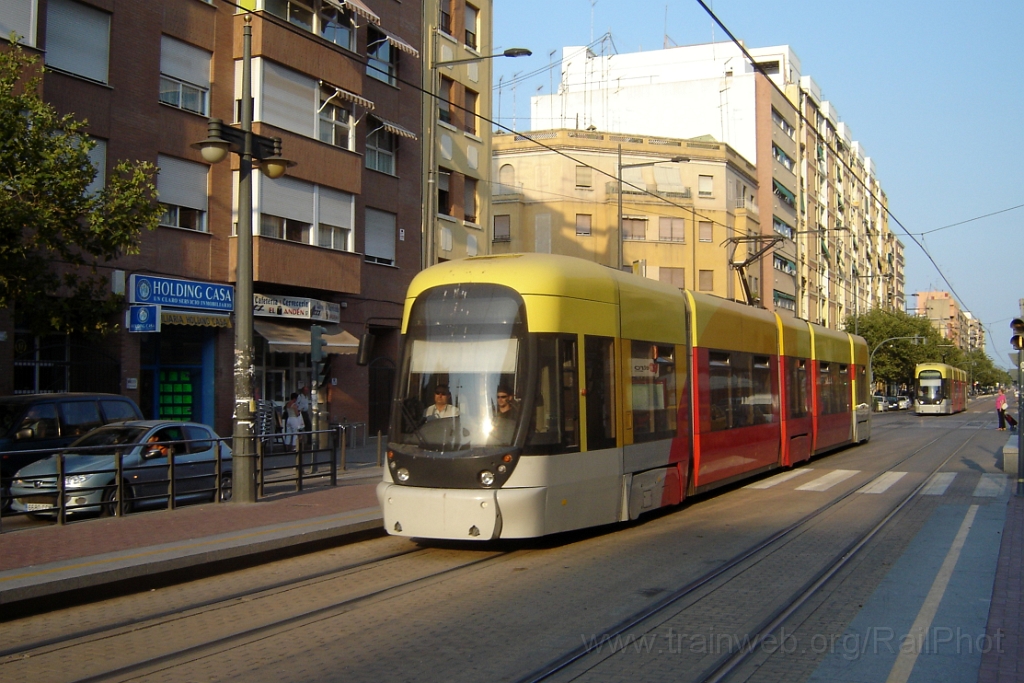 1075-0032-220705.jpg - FGV/MKT Lodz 1210 / Benimaclet 22.7.2005