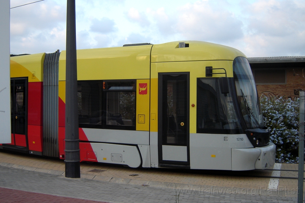 1090-0045-010905.jpg - FGV/MKT Lodz 1210 / Empalme 1.9.2005