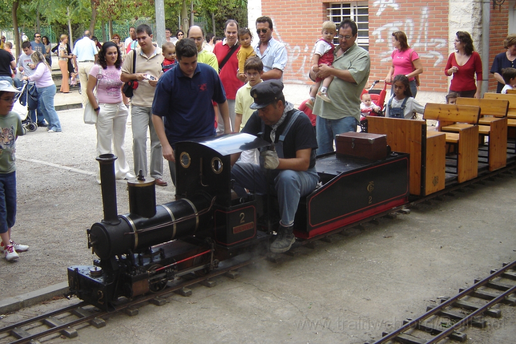 1110-0008-021005.jpg - FG No.2 "Romulus" + FG No.13 / Racó 2.10.2005