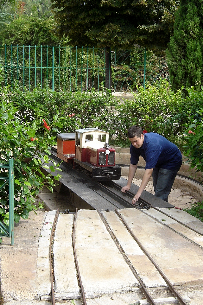 1110-0027-021005.jpg - FG No.13 / Parque de la Granja 2.10.2005