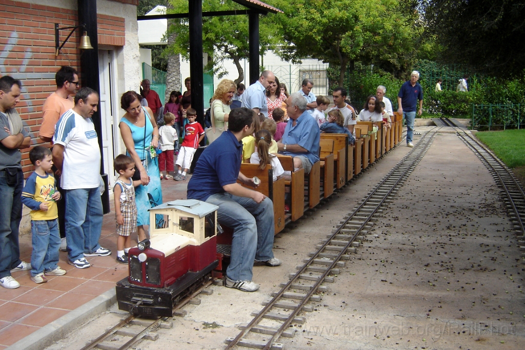 1110-0029-021005.jpg - FG No.13 / Parque de la Granja 2.10.2005