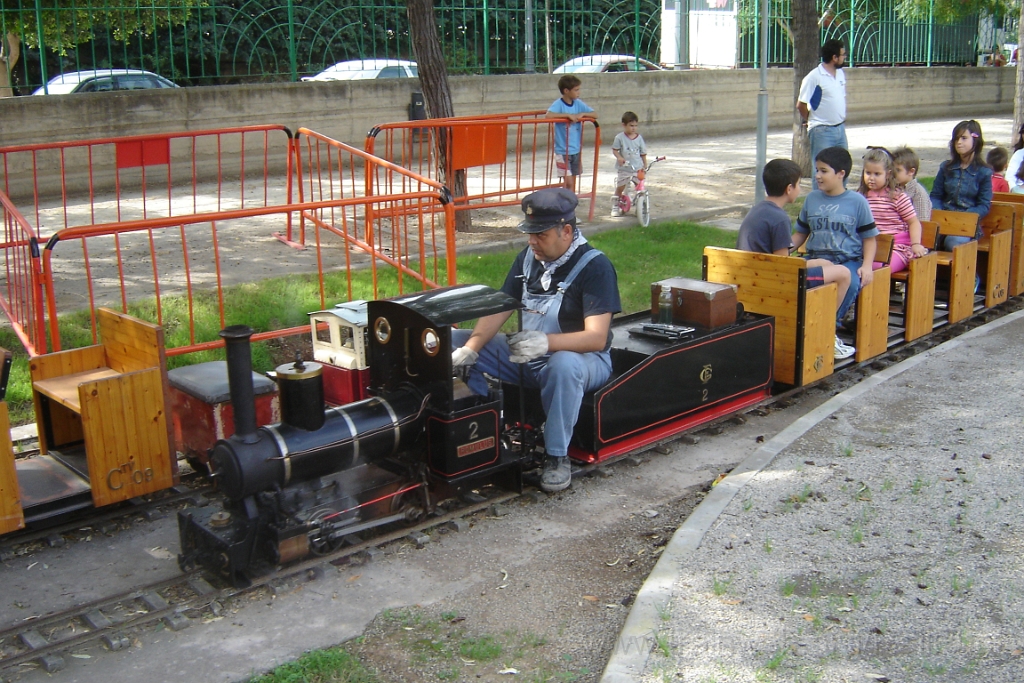 1110-0049-021005.jpg - FG No.2 "Romulus" / Pista 2.10.2005