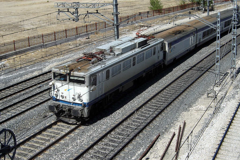 1096-0038-190905.jpg - Renfe 269.408-1 / Villaverde Bajo 19.9.2005
