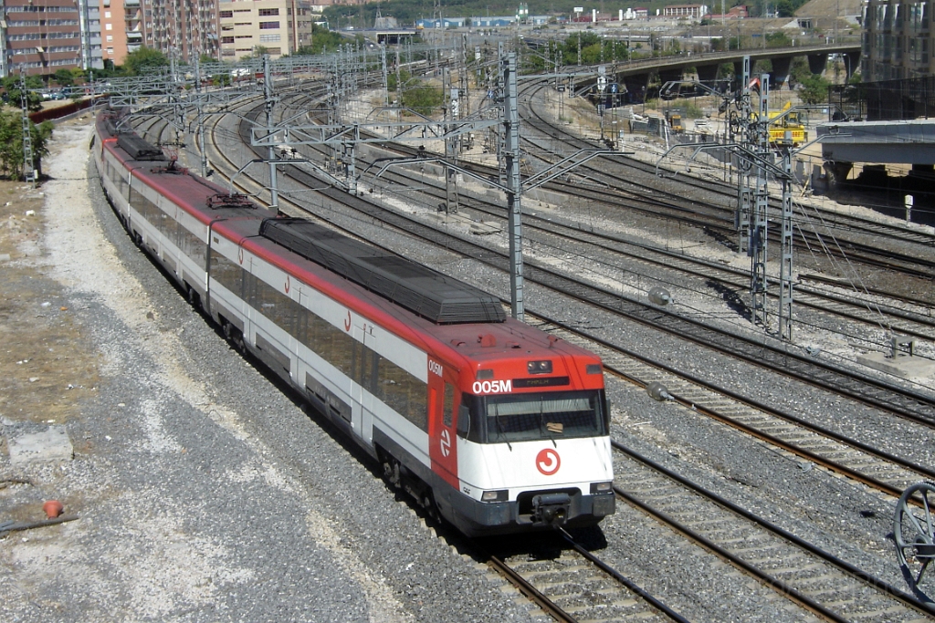 1097-0005-190905.jpg - Renfe 446.005-1 / Villaverde Bajo 19.9.2005