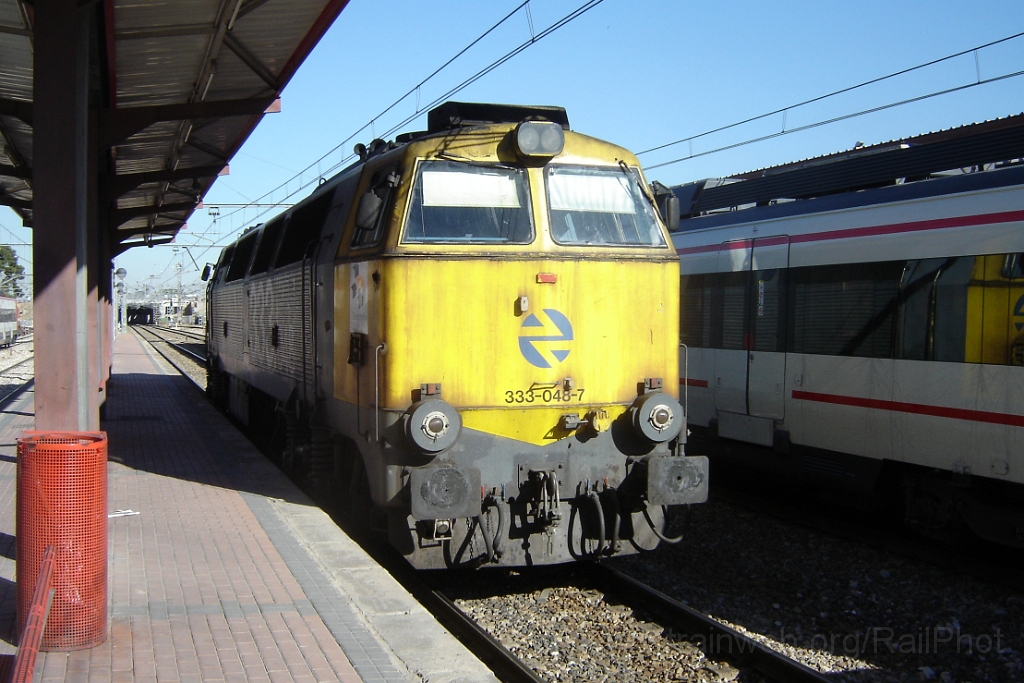 1099-0025-200905.jpg - Renfe 333.048-7 / Villaverde Alto 20.9.2005