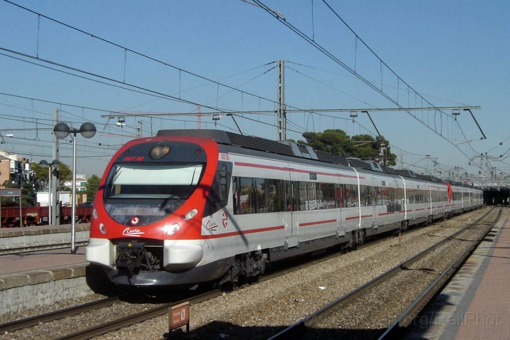 1099-0028-200905.jpg - Renfe 464.001-7 / Villaverde Alto 20.9.2005