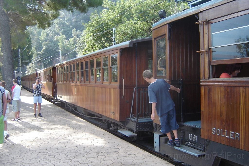 1116-0017-211005.jpg - FdS AAB 2 / Mirador Pujol de'n Banya 21.10.2005