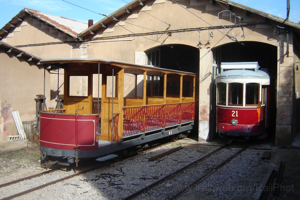 1116-0033-211005.jpg - FdS No.21 + N.3 / Sóller Dépot 21.10.2005