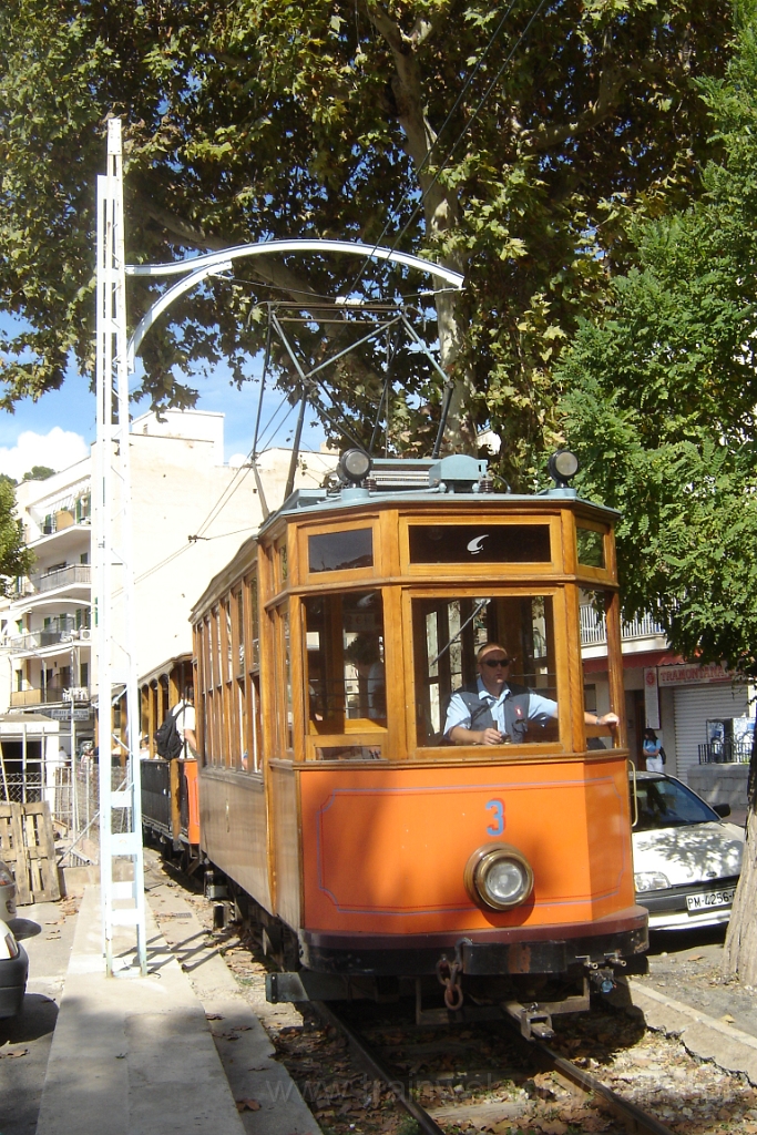 1117-0046-211005.jpg - FdS No.3 / Puerto de Sóller 21.10.2005