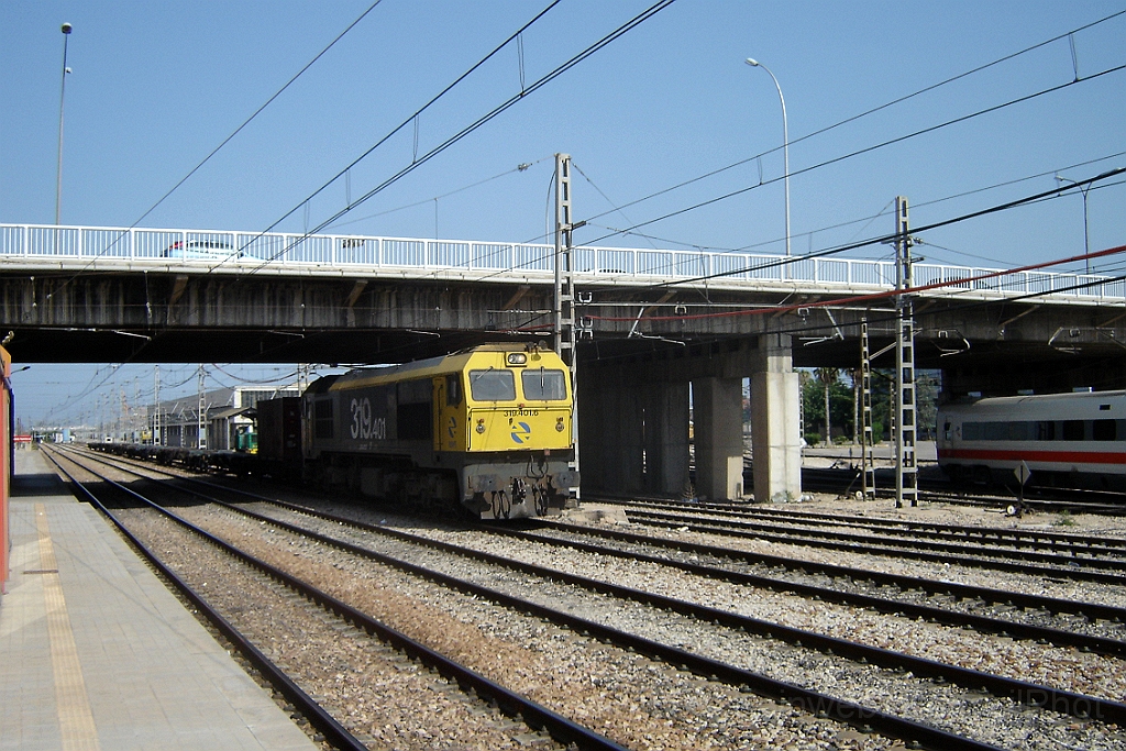 1070-0003-140705.jpg - Renfe 319.401-6 / València - Fuente San Luis 14.7.2005