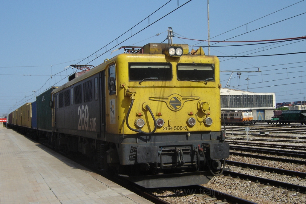 1070-0020-140705.jpg - Renfe 269.508-8 / València - Fuente San Luis 14.7.2005