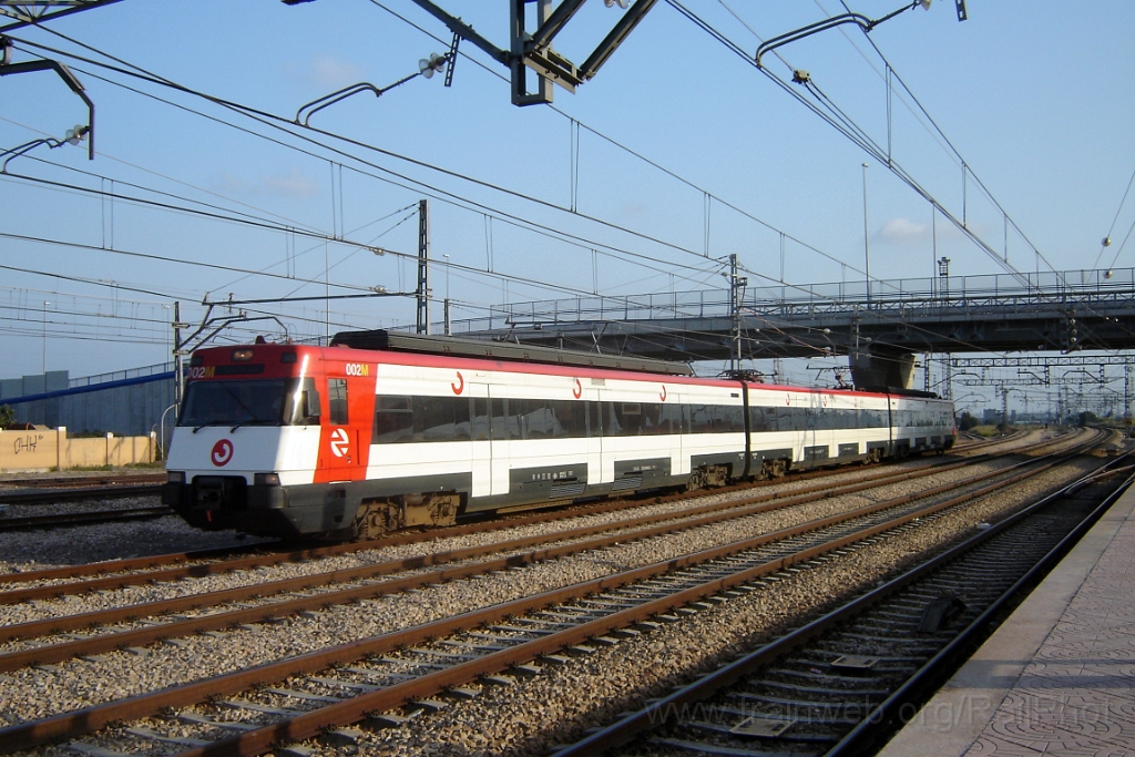 1074-0016-210705.jpg - Renfe 447.002-7 / Sagunt 21.7.2005