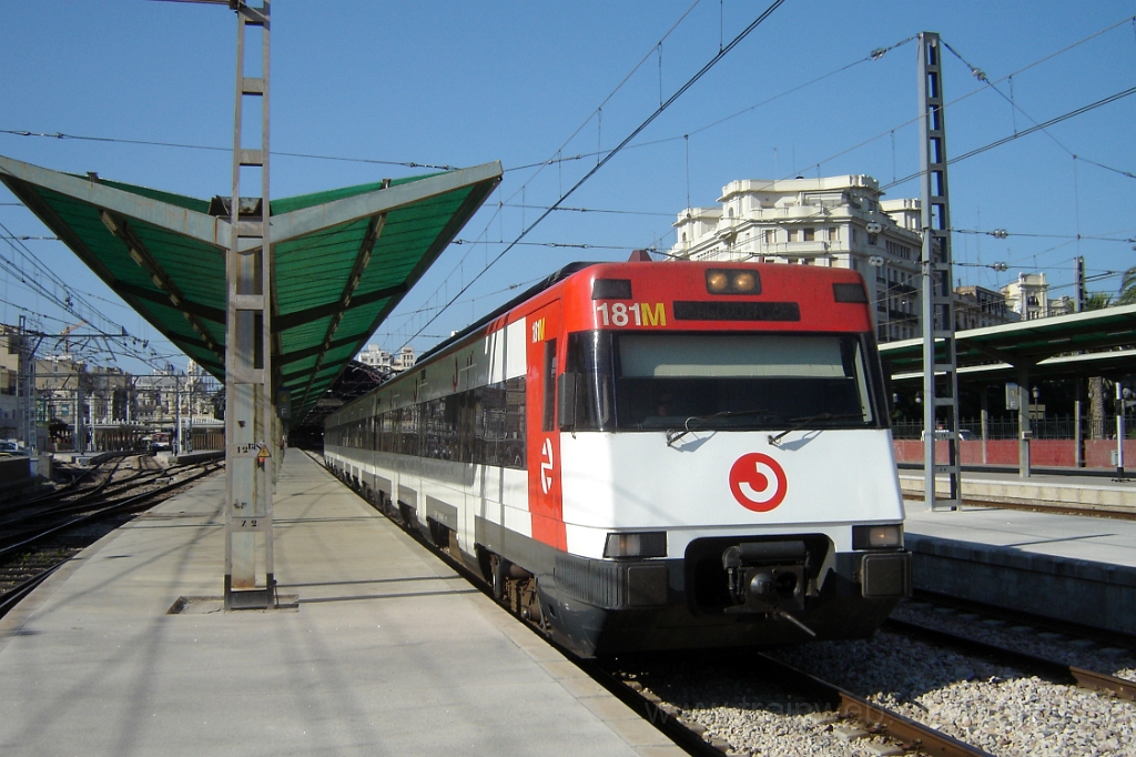 1079-0028-030805.jpg - Renfe 447.181-9 / València - Norte 3.8.2005