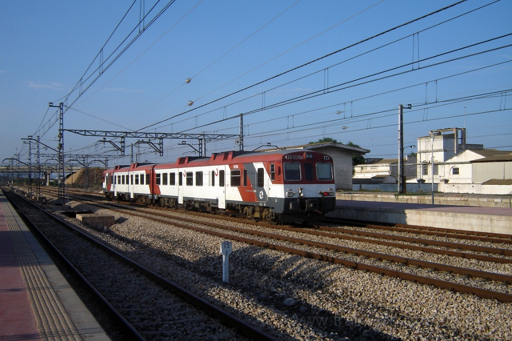 1083-0044-110805.jpg - Renfe 592.501-1 / Massalfassar - Albuixent 11.8.2005