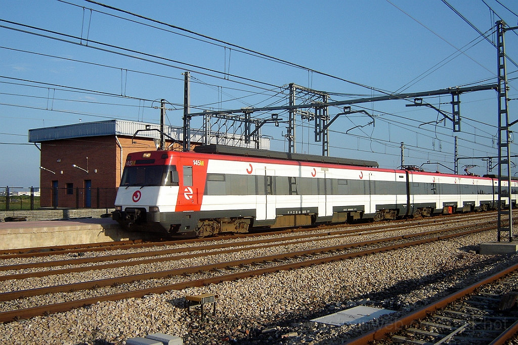 1083-0045-110805.jpg - Renfe 447.145-4 / Massalfassar - Albuixent 11.8.2005