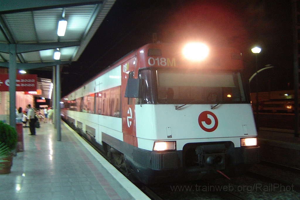 1084-0031-120805.jpg - Renfe 447.018-3 / Xàtiva 12.8.2005