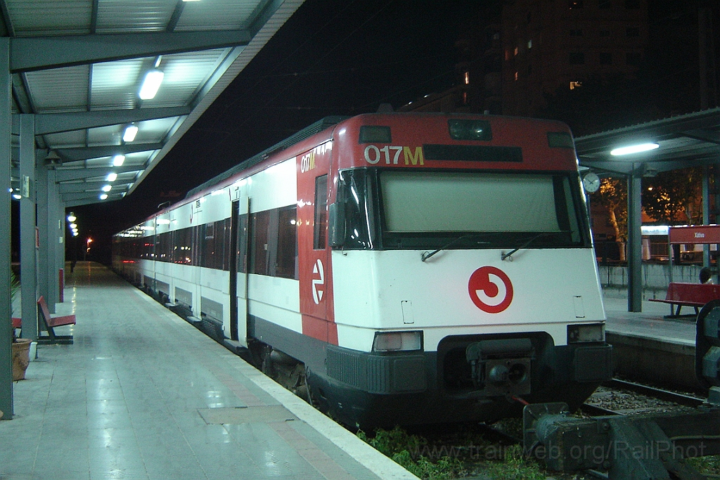1084-0039-120805.jpg - Renfe 447.017-5 / Xàtiva 12.8.2005