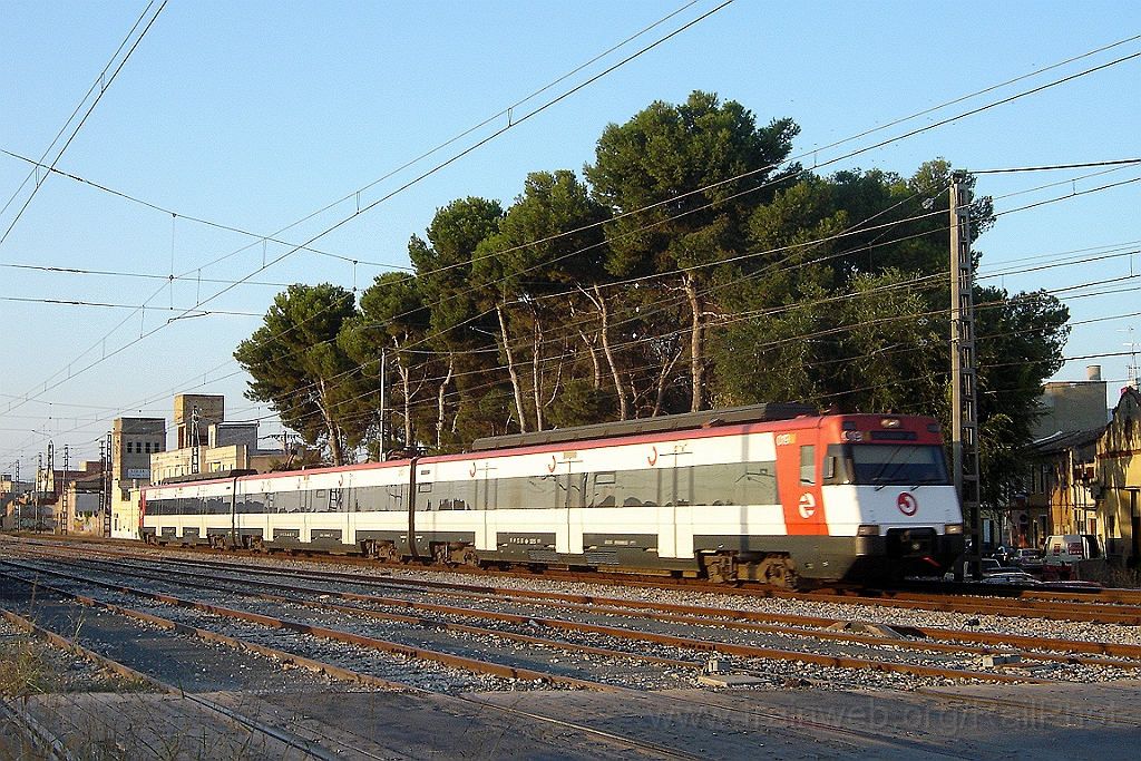 1087-0035-240805.jpg - Renfe 447.019-1 / Benifaió - Almussafes 24.8.2005