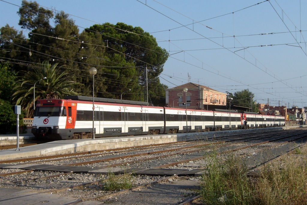 1088-0002-250805.jpg - Renfe 447.018-3 / Benifaió - Almussafes 25.8.2005