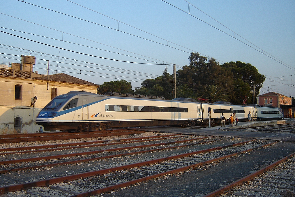 1088-0015-250805.jpg - Renfe 490.201-1 / Benifaió - Almussafes 25.8.2005