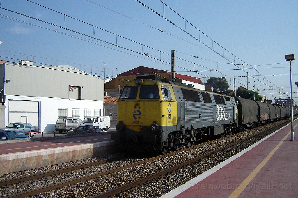 1091-0019-020905.jpg - Renfe 333.022-2 / Algemesi 2.9.2005