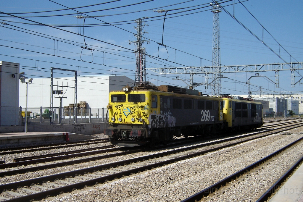 1092-0042-090905.jpg - Renfe 269.707-6 + 250.024-7 / Puçol 9.9.2005