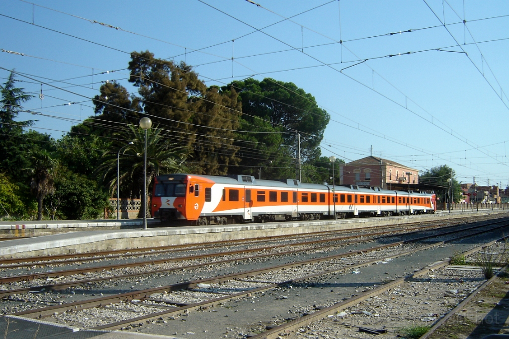 1111-0034-071005.jpg - Renfe 592.250-5 / Benifaió - Almussafes 7.10.2005