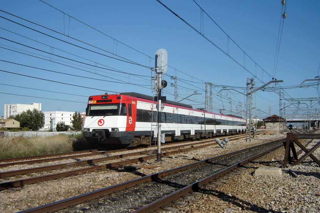 1114-0037-151005.jpg - Renfe 447.154-6 / València - Fuente San Luis 15.10.2005