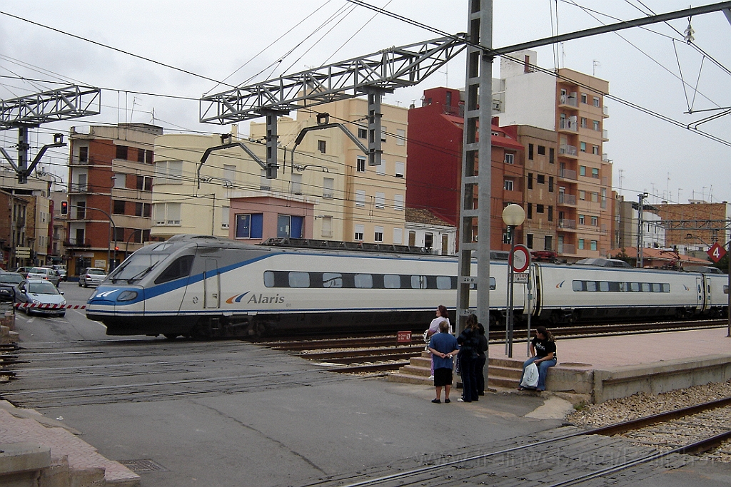 1124-0041-281005.jpg - Renfe 490.206-0 / Sagunt 28.10.2005