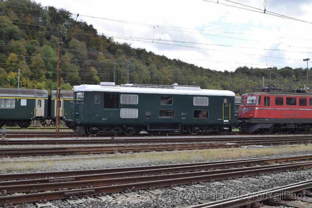 8836-0032-211023.jpg - SBB-CFF Bm 4/4" 18451 / Olten 21.10.2023