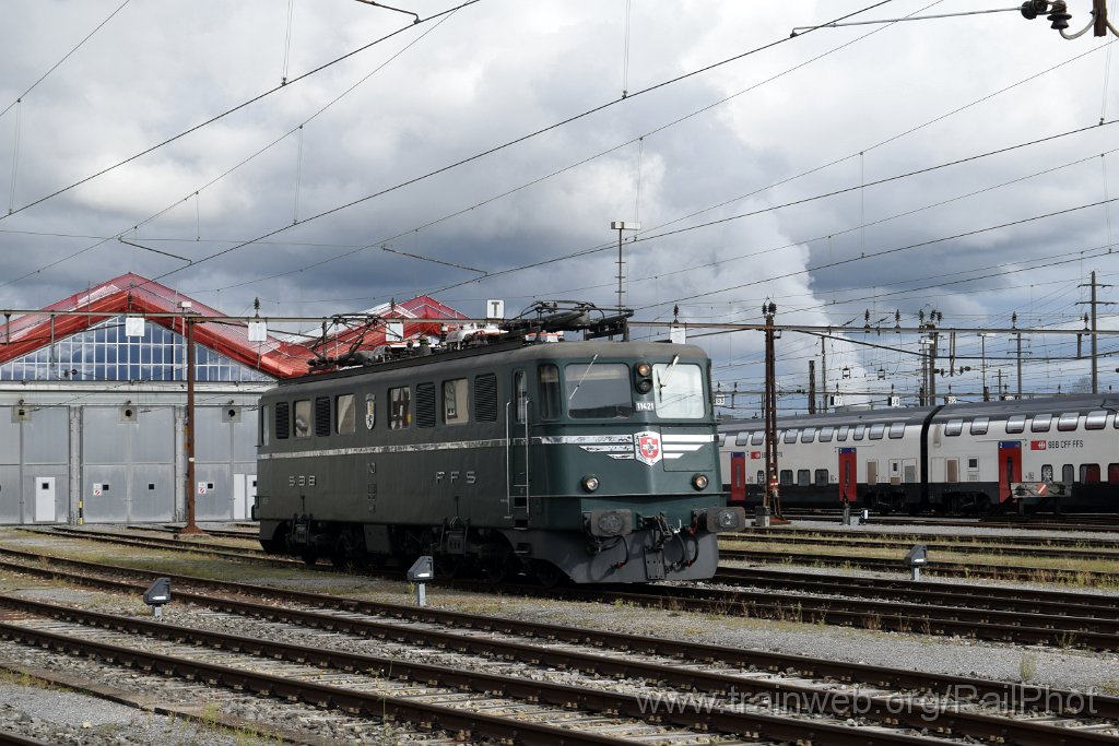 8838-0016-211023.jpg - SBB-CFF Ae 6/6 11421 "Graubünden / Grishun" / Olten 21.10.2023