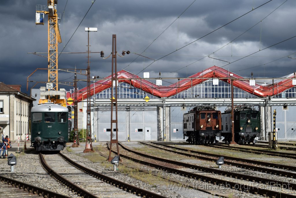 8840-0016-211023.jpg - SBB-CFF Bm 4/4" 18451 + Ae 3/6" 10439 + Ae 3/5 10217 / Olten 21.10.2023