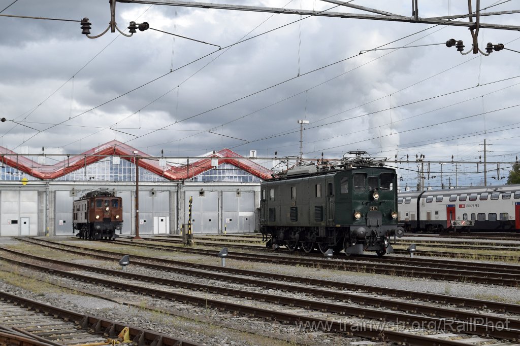 8840-0020-211023.jpg - SBB-CFF Ae 3/6" 10439 + Ae 3/5 10217 / Olten 21.10.2023