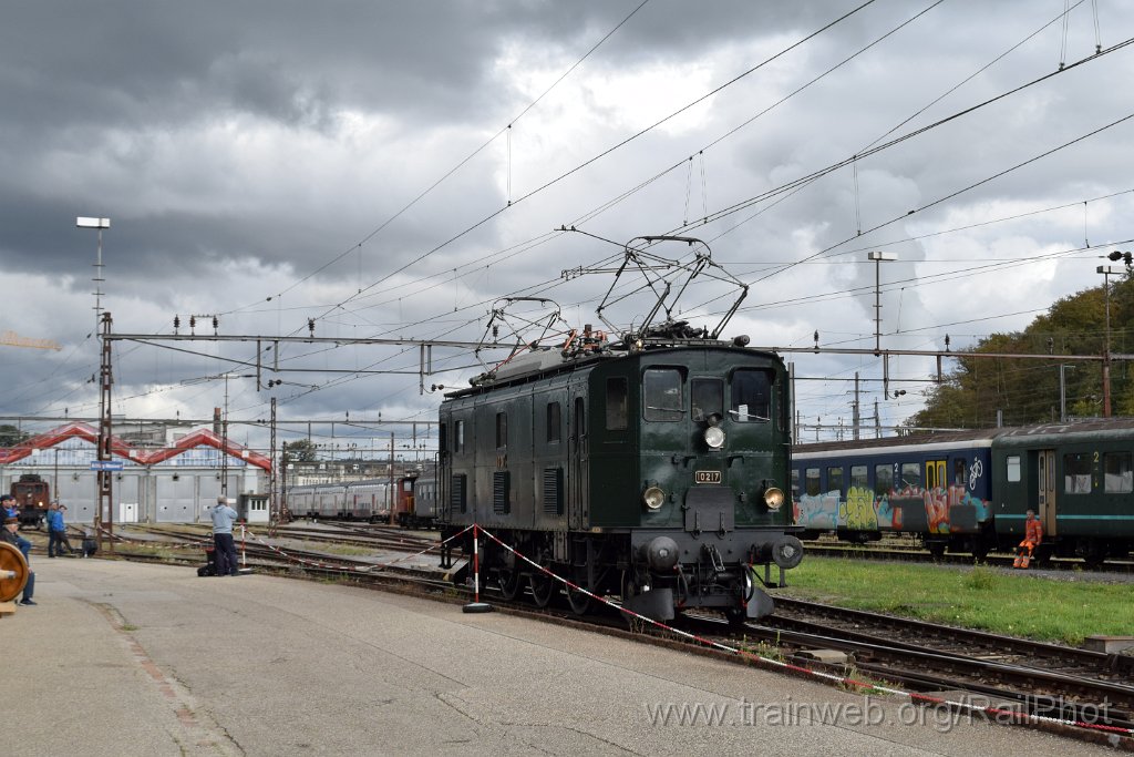 8841-0007-211023.jpg - SBB-CFF Ae 3/5 10217 / Olten 21.10.2023