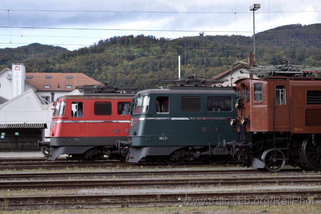 8849-0029-211023.jpg - SBB-CFF Ae 6/6 11425 "Genève" + Ae 6/6 11421 "Graubünden / Grishun" + Ae 3/6" 10439 / Olten 21.10.2023