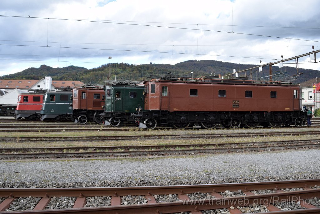 8849-0033-211023.jpg - SBB-CFF Ae 6/6 11425 "Genève" + Ae 6/6 11421 "Graubünden / Grishun" + Ae 3/6" 10439 + Ae 3/5 10217 + Be 4/7 12504 / Olten 21.10.2023